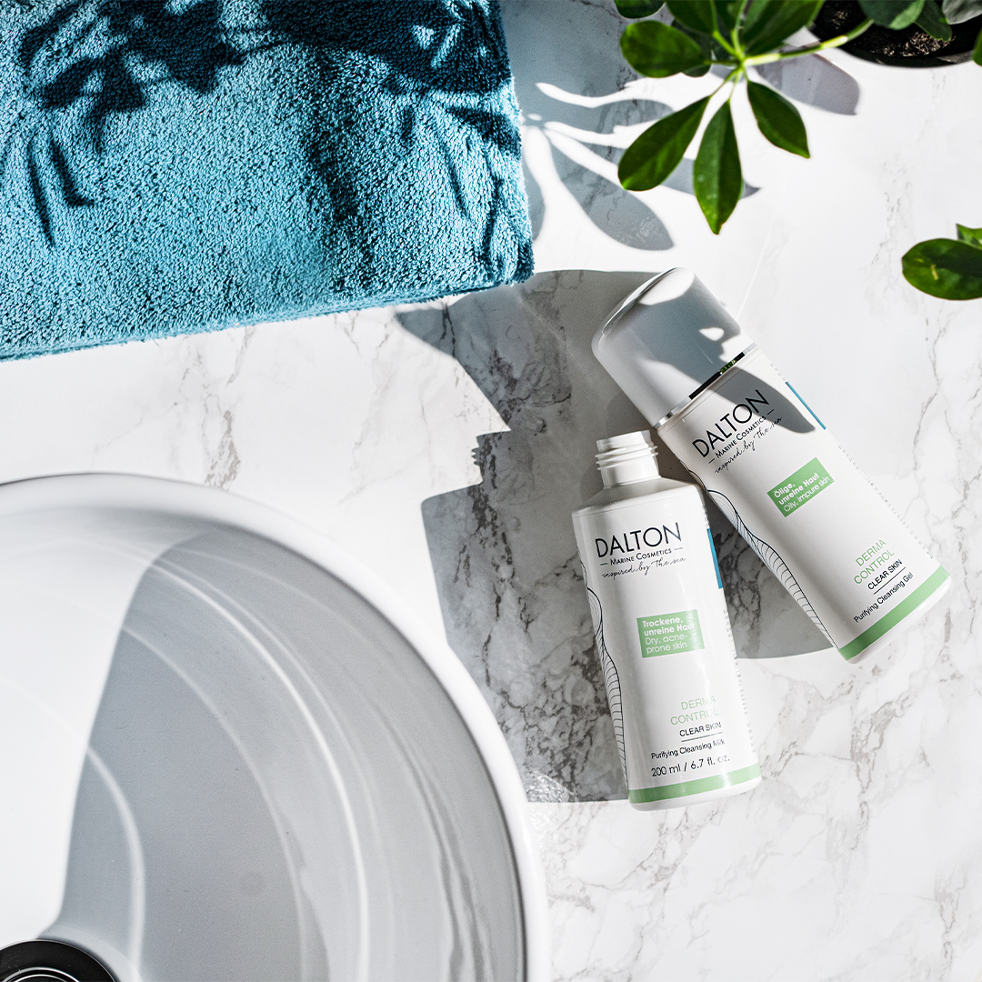 Ніжний очищуючий гель Dalton Derma Control для жирної та проблемної шкіри - упаковка